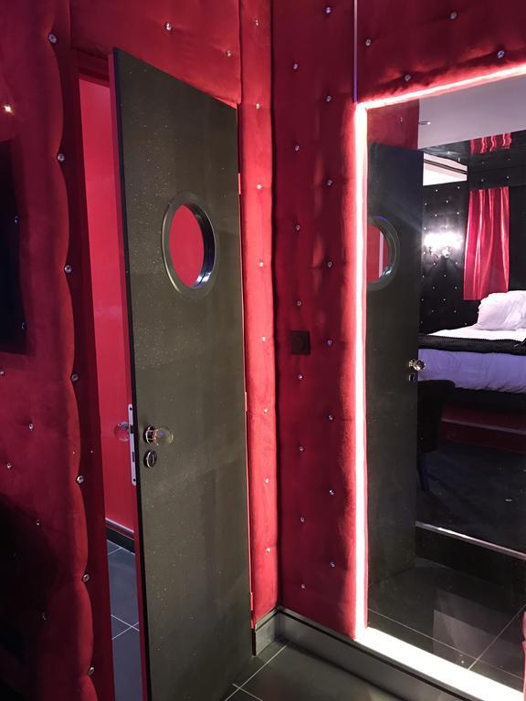 Le Cabaret Vip Spa Lyon Exterior foto